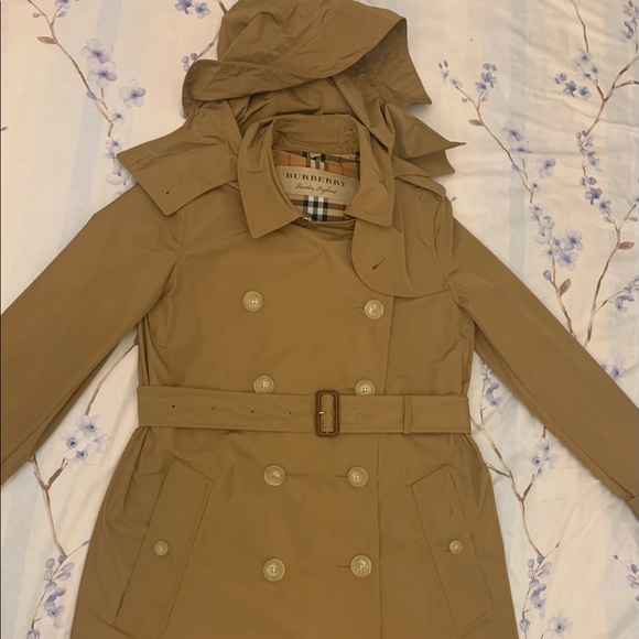Burberry Detachable Hood Taffeta Trench Coat - Picture 5 of 9